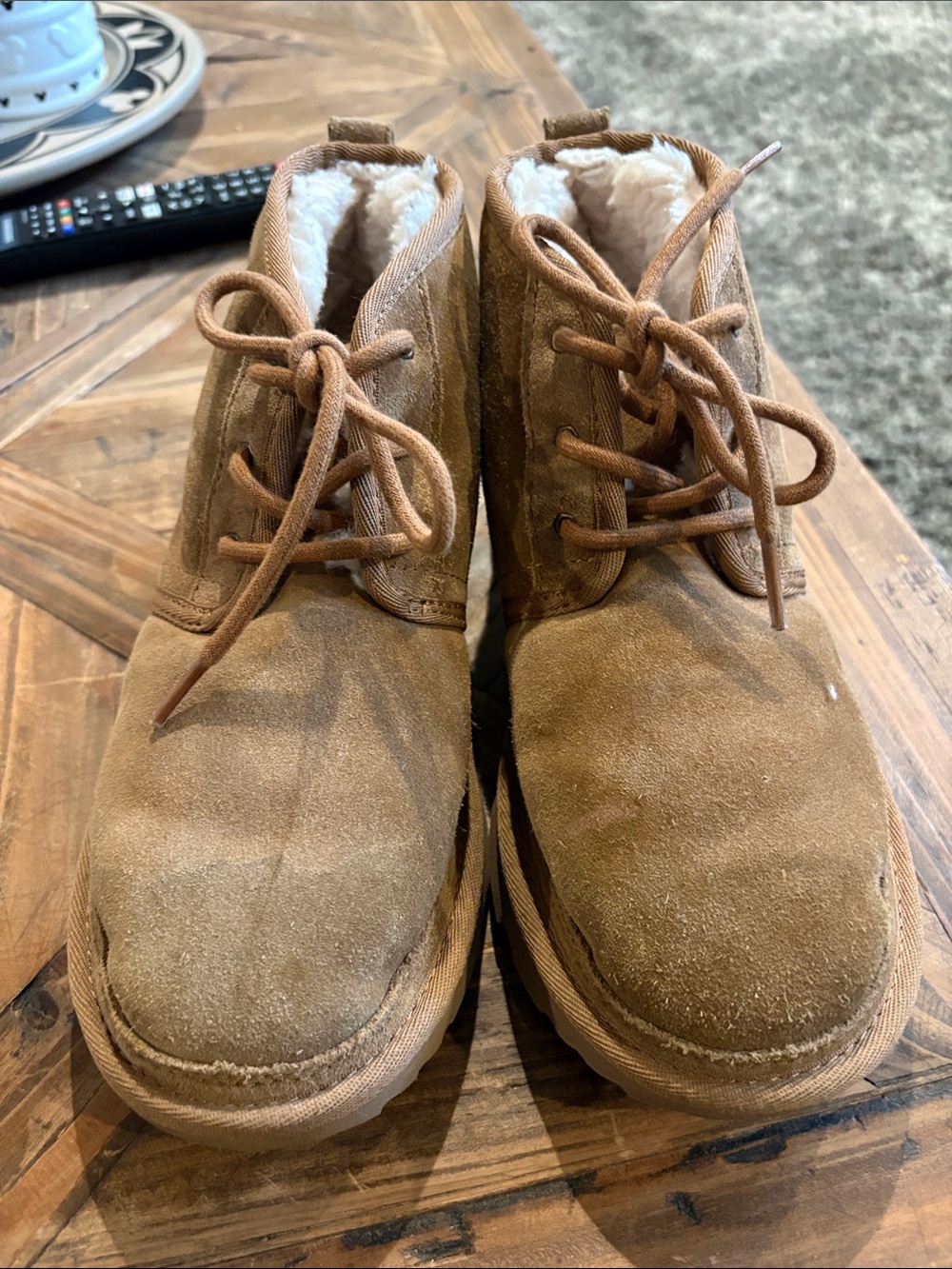 UGG Kids Chestnut Suede Lace-Up Boots with Shearling